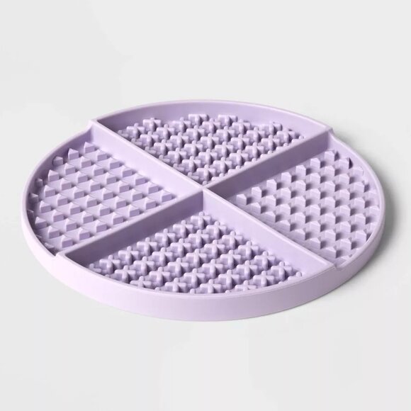 BOOTS & BARKLEY Purple Slow Lick Feed Soother Dog Feeding Mat NEW - Picture 1 of 3